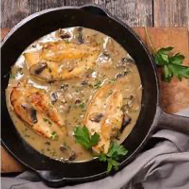 Poulet Gratiné Sauce Champignons.